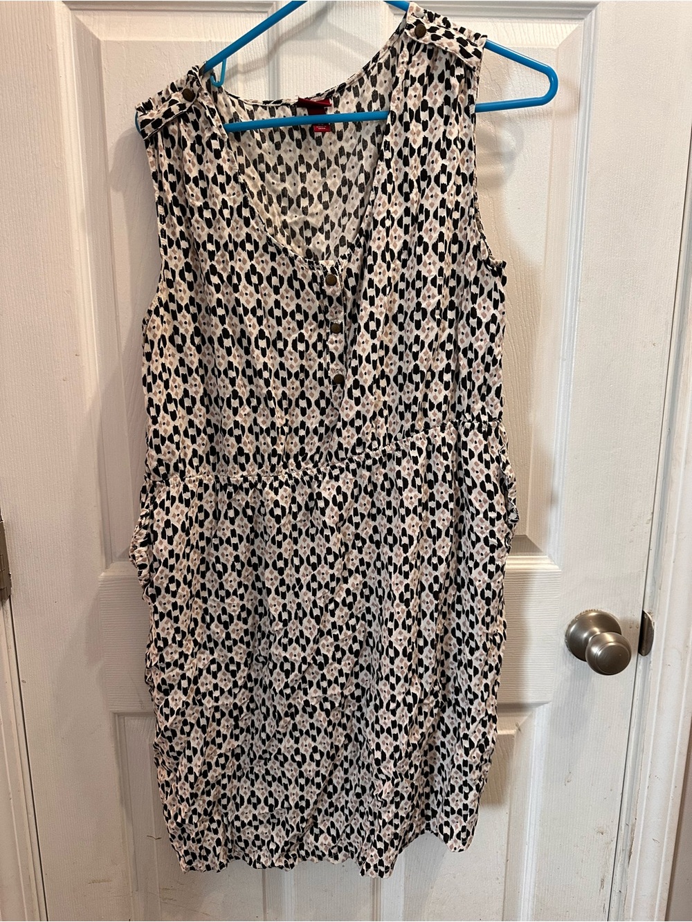 Merona Sleeveless Black & White Printed V-Neck Dress with pockets size XL,